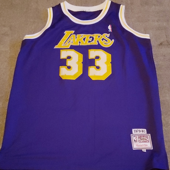 kareem abdul jabbar throwback jersey